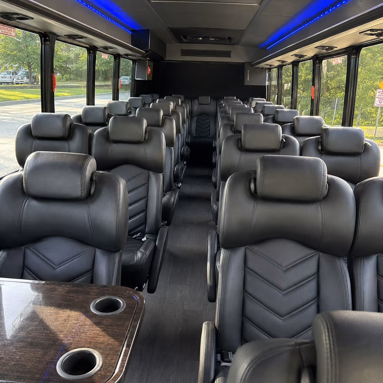 book group transportation for your next airport transfer 4