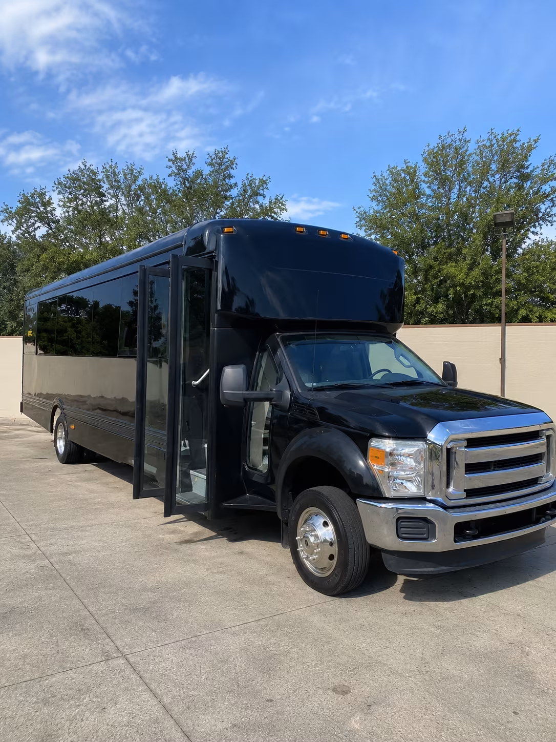 las vegas 20 passenger party bus