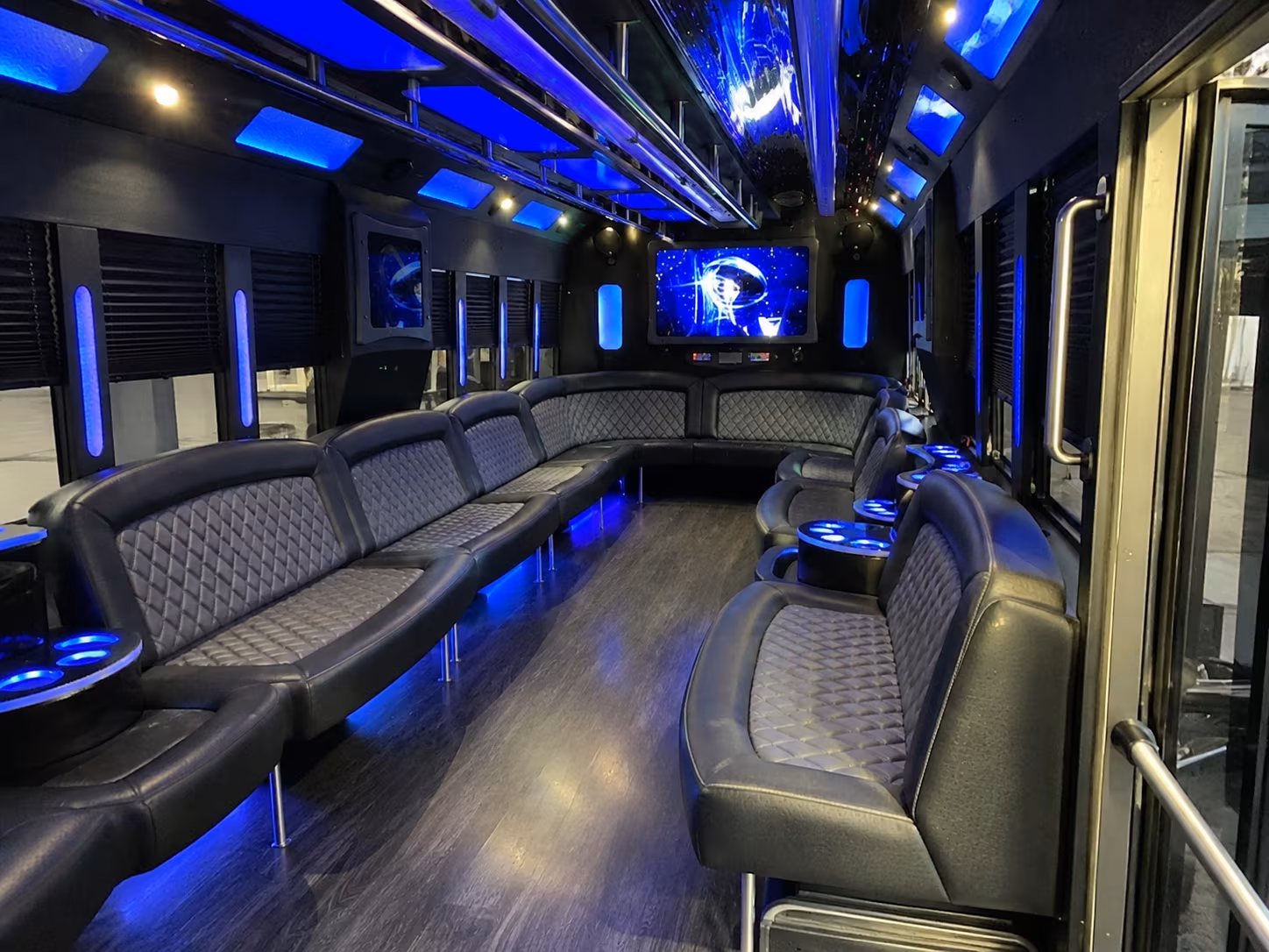 las vegas 28 passenger party bus interior